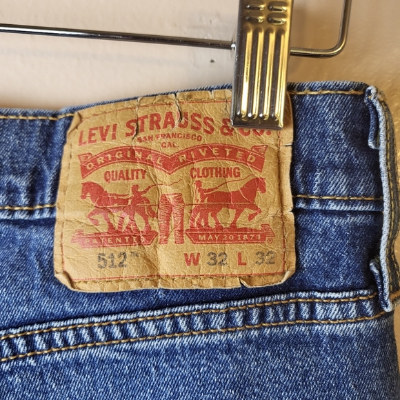 Levi's Reworked Raw Hem Straight Leg Jeans - Picture 4 of 7